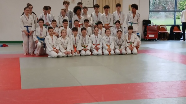 Le dojo de Caudan en mode FIGHT  avec nos jeunes Ju-Jitsuka !